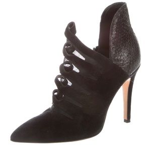 Sarah Flint Black Heels